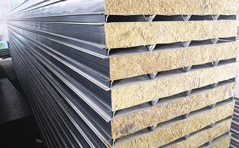 彩鋼巖棉夾芯板建筑應(yīng)用優(yōu)點(diǎn)多！